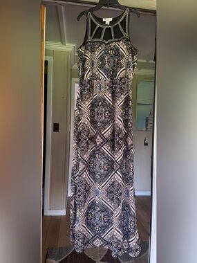Love Black and Cream Geometric Print Maxi Dress